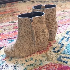 Toms Booties